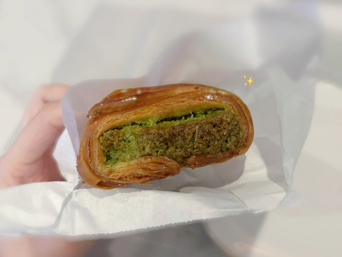 𝘙𝘪𝘯 tweet media