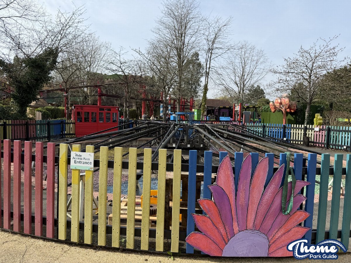 Theme Park Guide tweet media