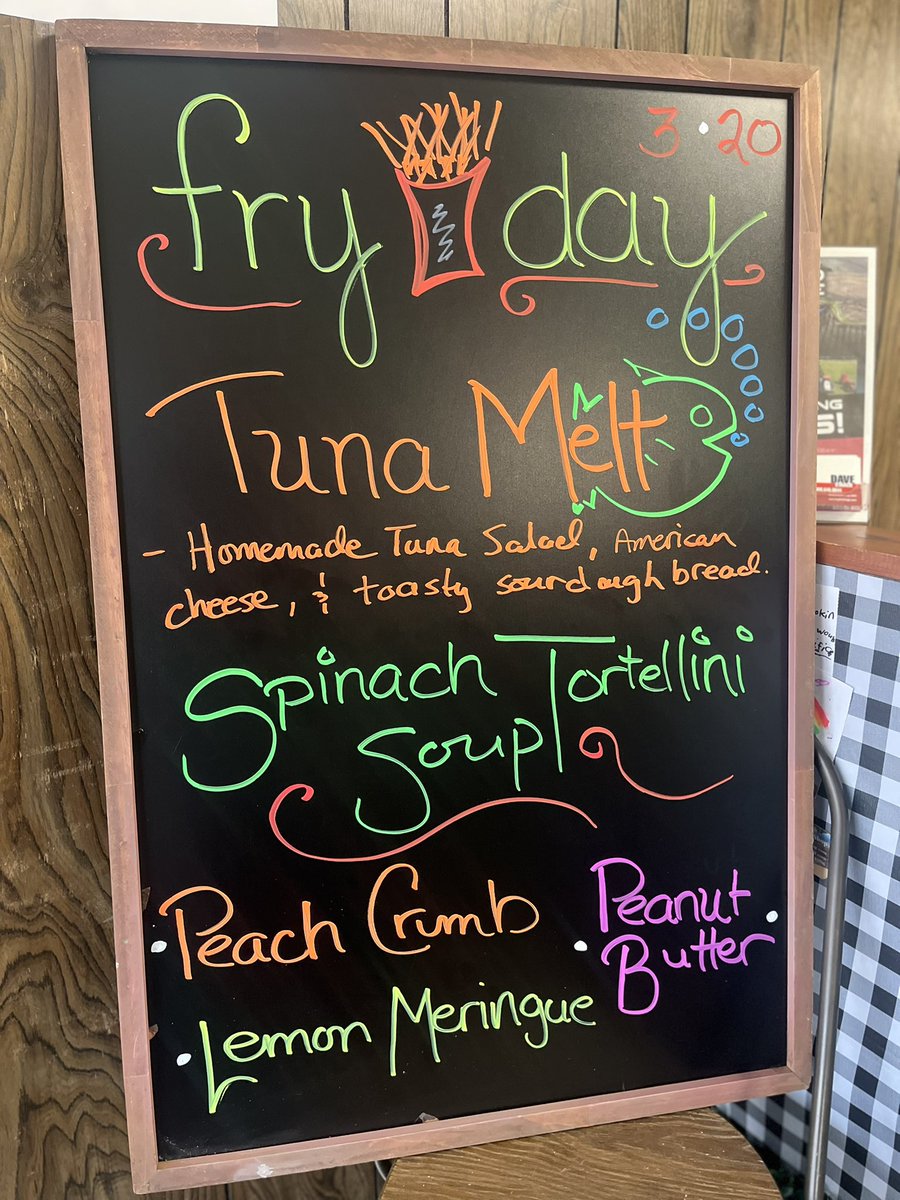 ngcitycafe's tweet image. Happy Fryday!
Tuna Melts today with Spinach Tortellini for soup.
Lemon Meringue &amp;amp; Peach Crumb pies while they last!
Have a great weekend.

#newmangrove #eatlocal #shopsmall