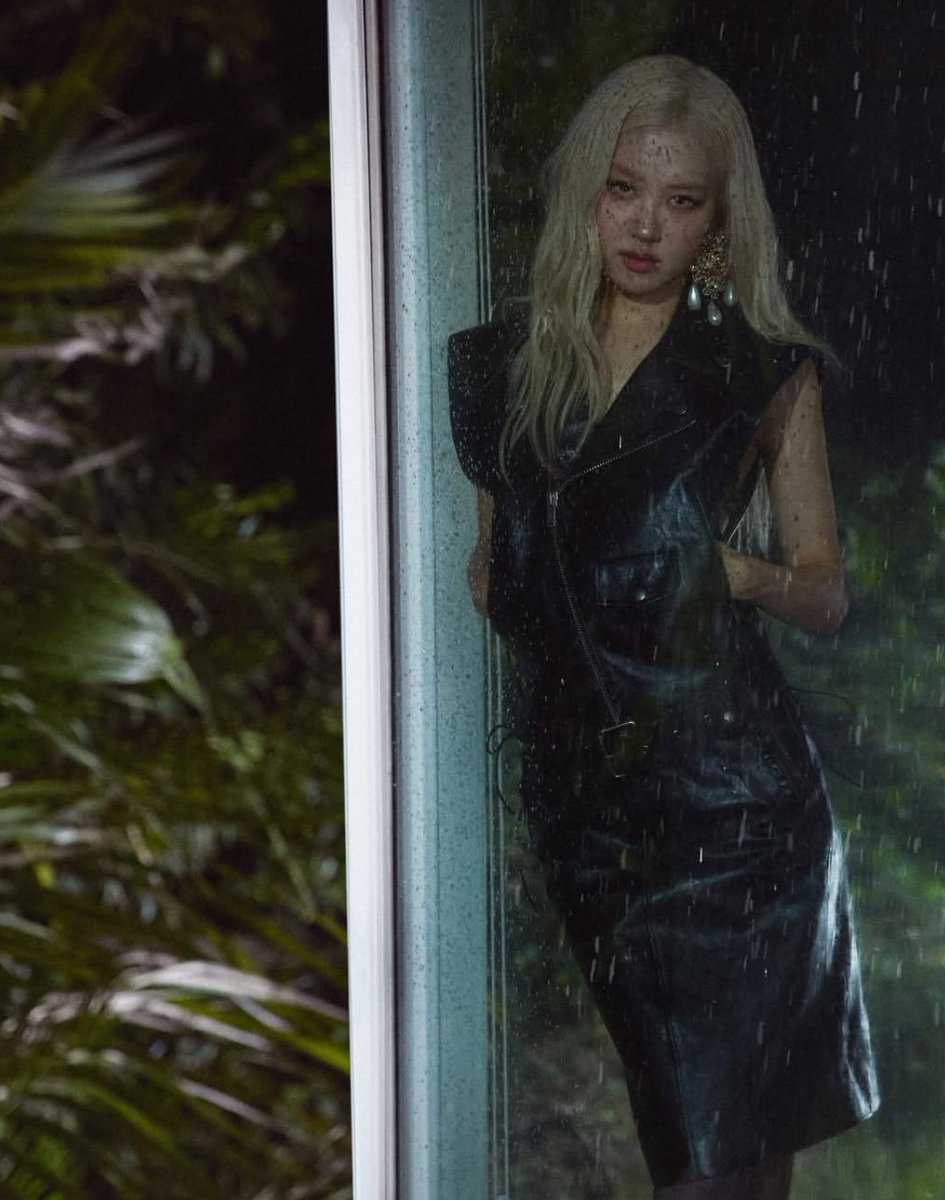 ROSÉ DAYS tweet media