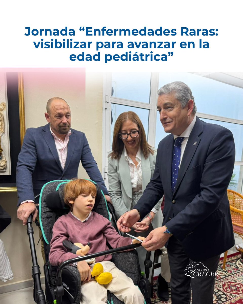 Neurocrecer's tweet photo. El pasado 18 de marzo, el Ateneo de Sevilla acogió la jornada “Enfermedades Raras: visibilizar para avanzar en la edad pediátrica”, en la que participamos junto a profesionales sanitarios, investigadores, asociaciones y familias https://t.co/EE09xs5eCy