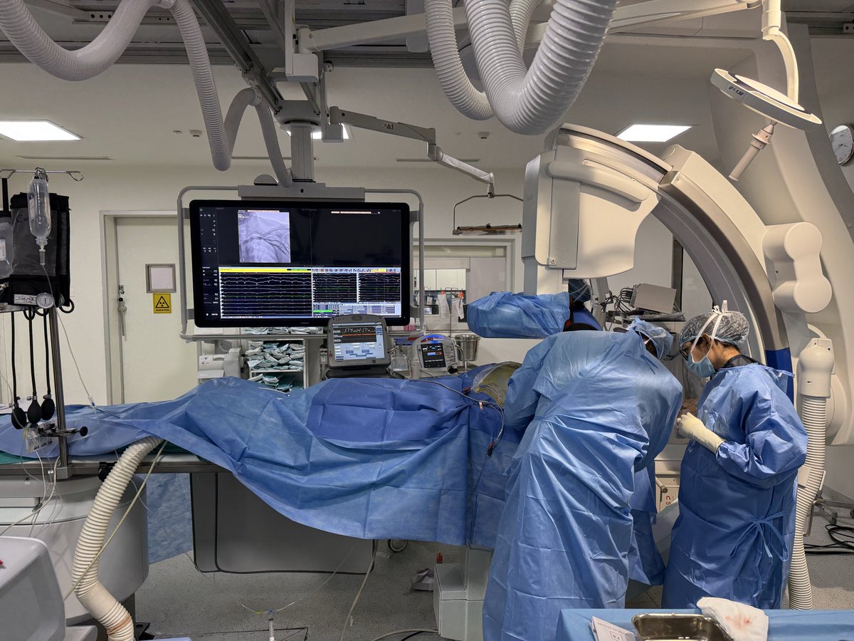 atolat3's tweet photo. Itβs the end of wk and workshop at UN Mehta Cardiac Institue Ahmedabad India, with over 1250 beds one of the largest. learned a lot made new friends. We performed an isch VT abl Entrainment, with RF Term #AblateVT. EP brought us together, look forward to next yr π https://t.co/wCkaP1aePv