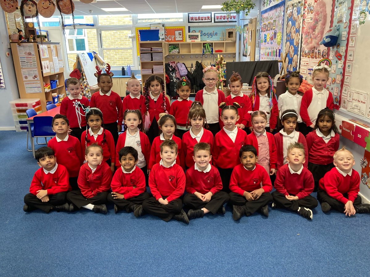 Lee Chapel Primary School tweet media