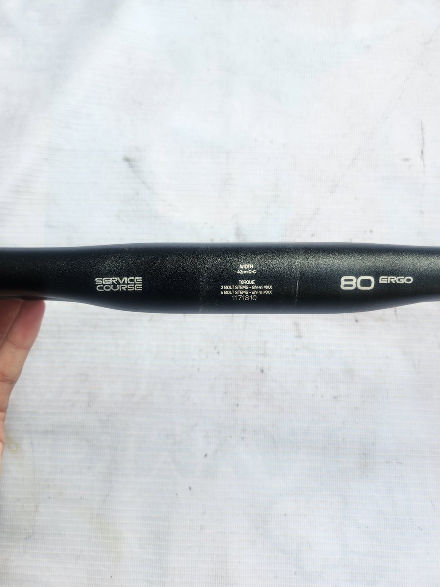 Islan Hata tweet media