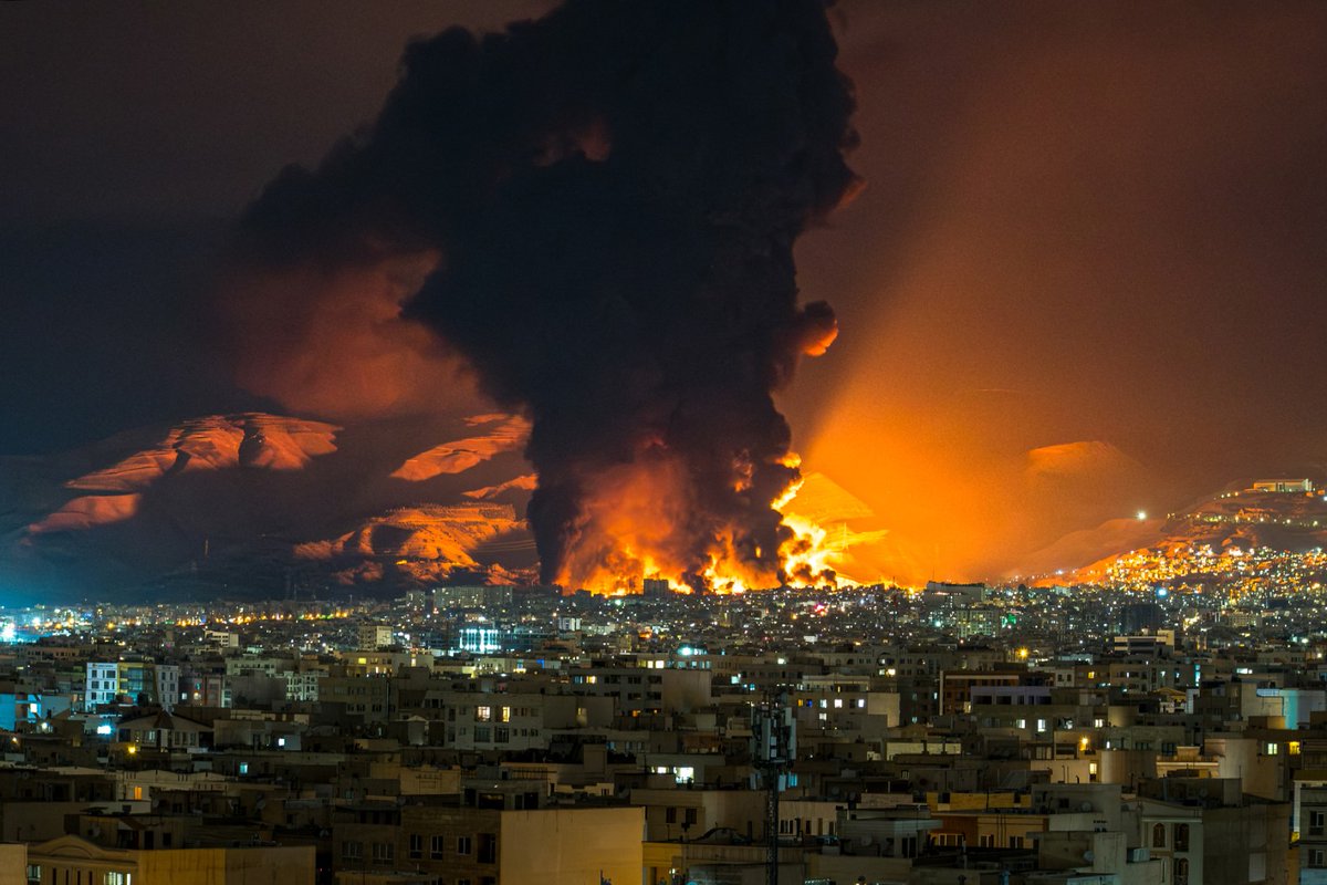 Jonathan Cook tweet media