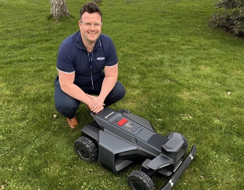 Service Dealer tweet media