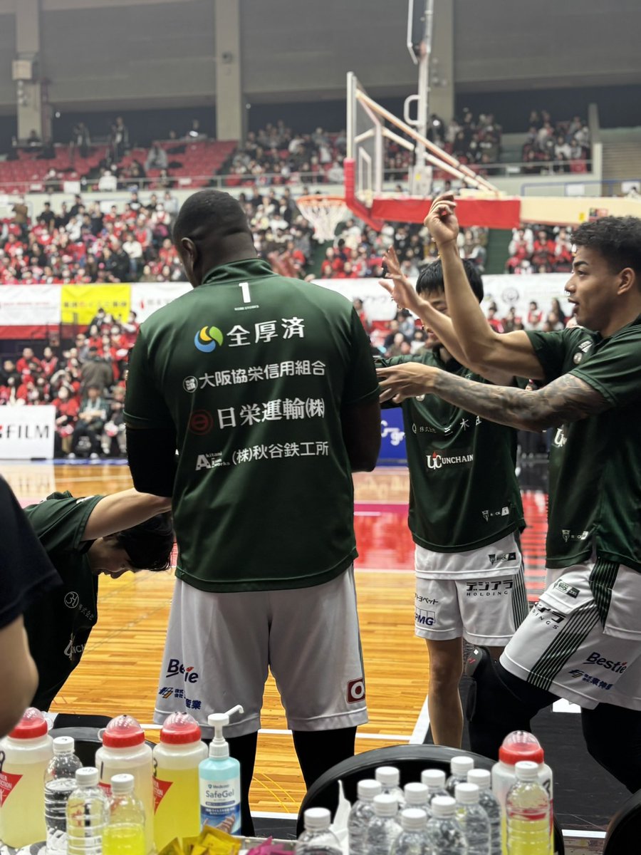 ダイキ tweet media