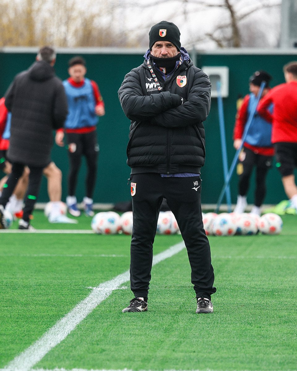 FCAugsburg's tweet photo. Manuel #Baum zum Personal: „#Matsima und #Keitel werden weiter ausfallen, der restliche Kader wird uns aber vollständig zur Verfügung stehen.“
🔴 Jetzt live einschalten: https://t.co/xcJtMAGsYS https://t.co/wWfiygkyuN