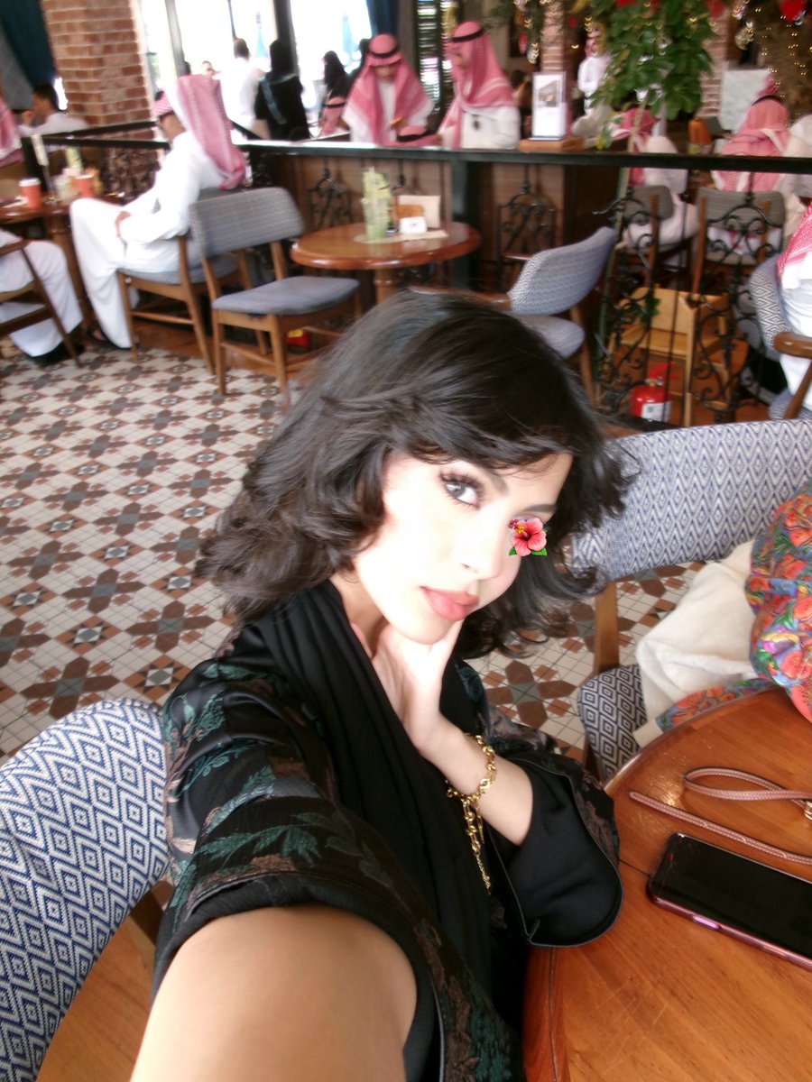 الملكة tweet media