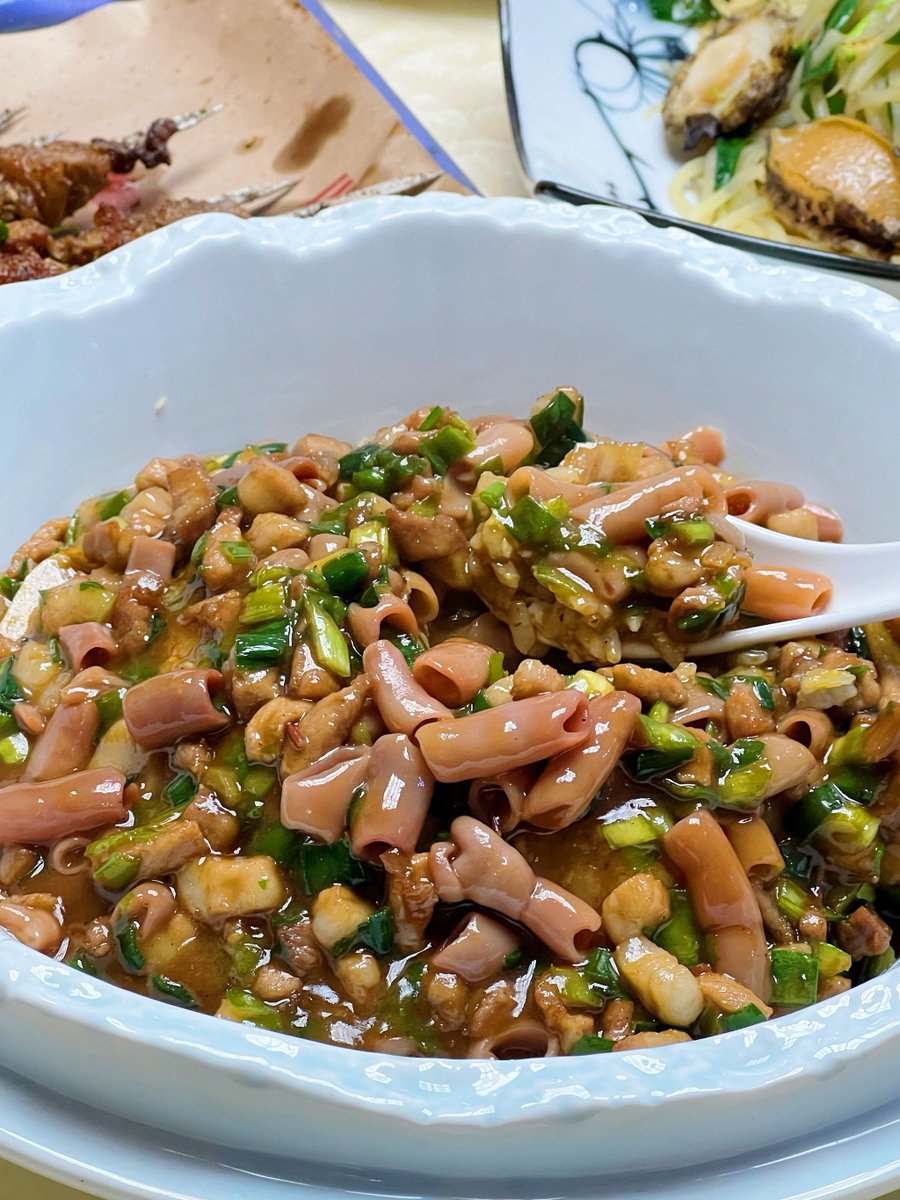 Gloria Moss tweet media