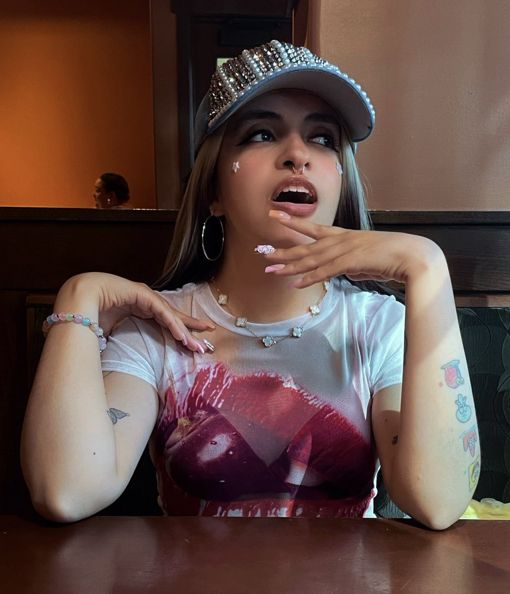 🍰karla🍒 tweet media