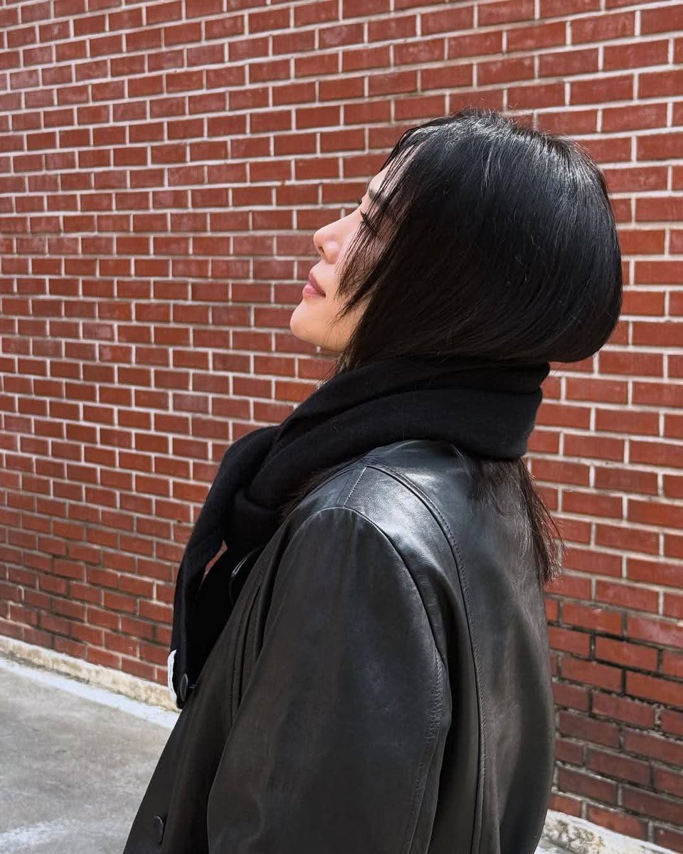 아니 그러니까 김현주가 이 미모로 100일의 거짓말을 찍고 있다는거잖아요 지금 유소란이라는거잖아
소란아!!!!!!!!!