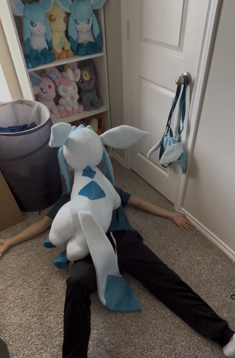 LelZeon | Cody.P tweet media