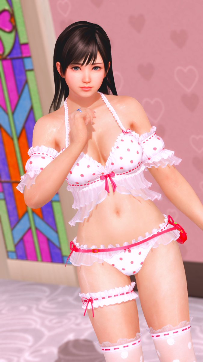 いちご水着のこころちゃん。ふわふわふりふりでかわいい～～🍓🍓
#DOAXVV #こころ