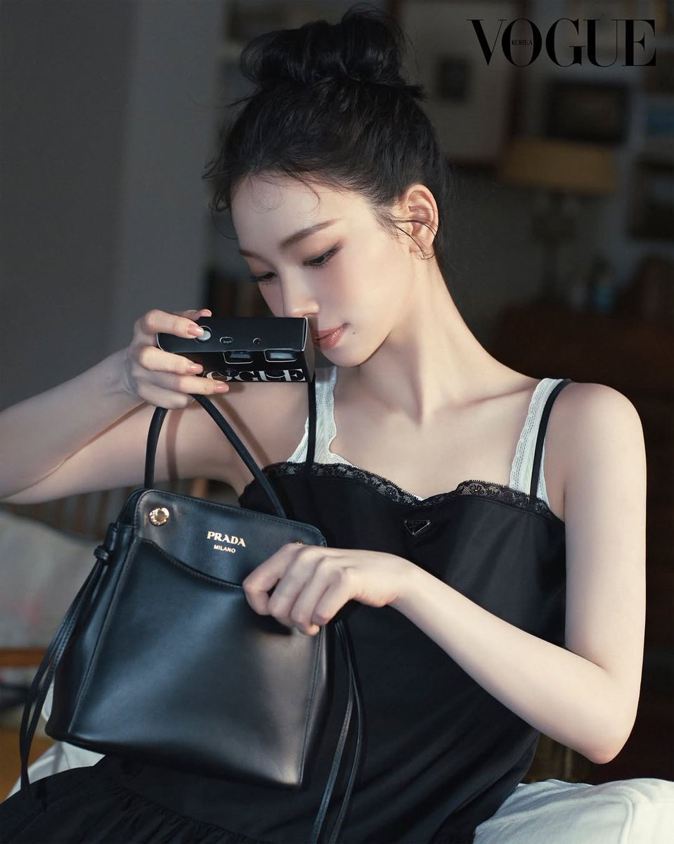 ️️ ️️️️ tweet media