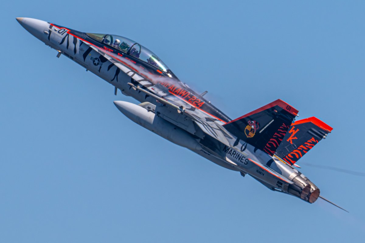 カリス（は湯たんぽ使用中？） tweet media