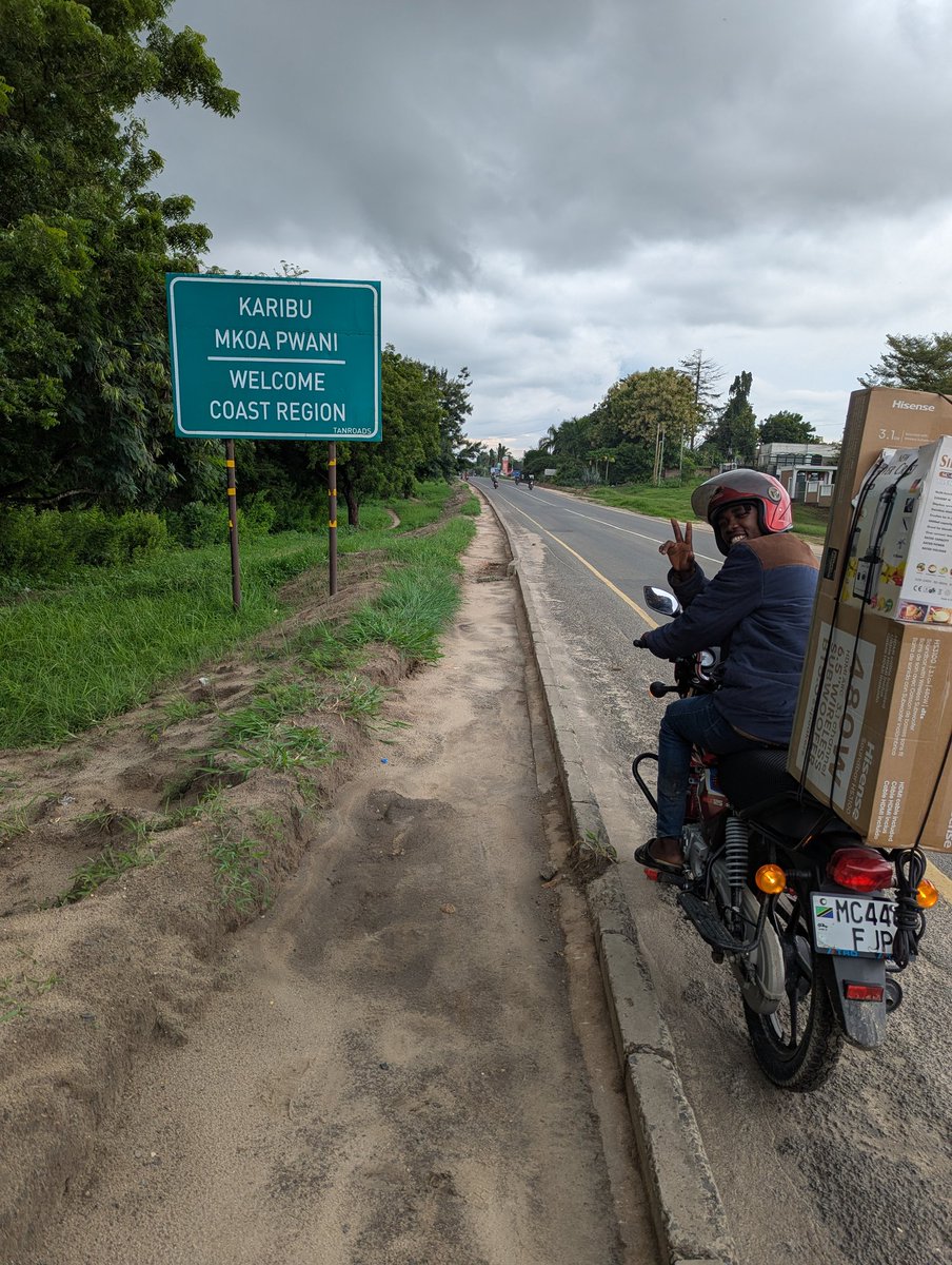 Bony 📚 tweet media