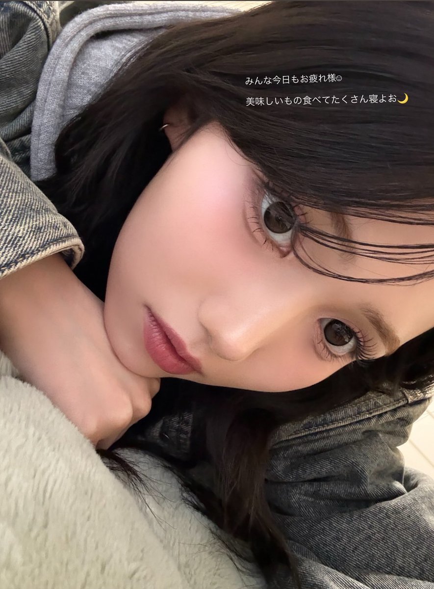 コミューンに送ってくれたよとはまた違うセルカをストーリーに載せてくれる菜乃ちゃんは女神ですか