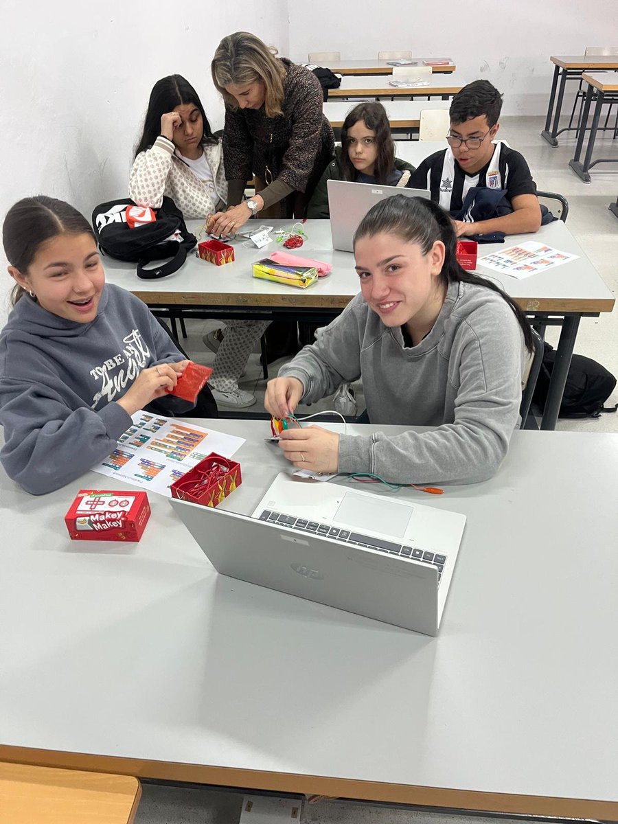 IES CIUDAD JARDÍN (Badajoz) tweet media