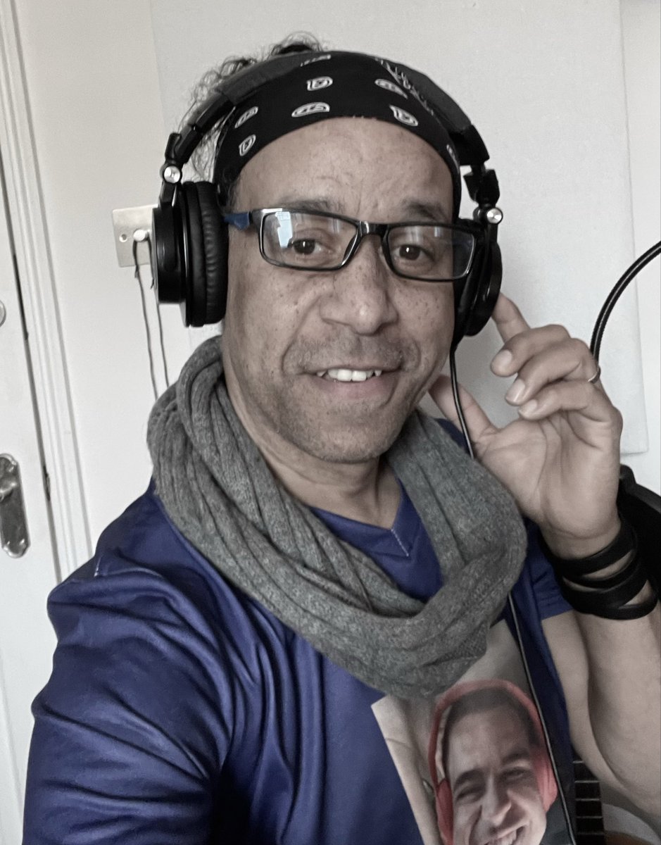 kevineastmusic's tweet image. Re-Recording #DeadAffair  #Sounding rather nice!😁✌🏼#StudioTime #KevinEast #SmoothSoul