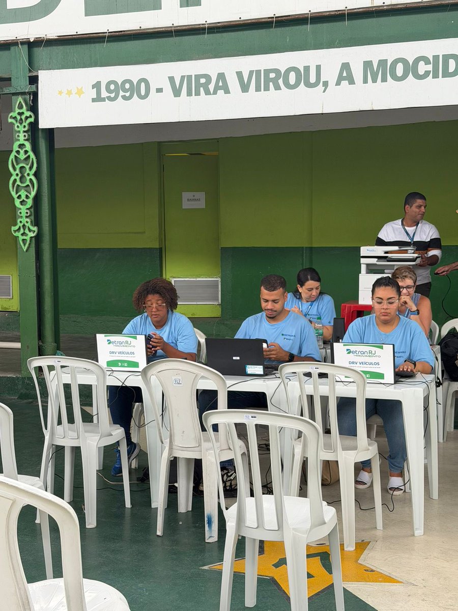Mocidade Independente tweet media