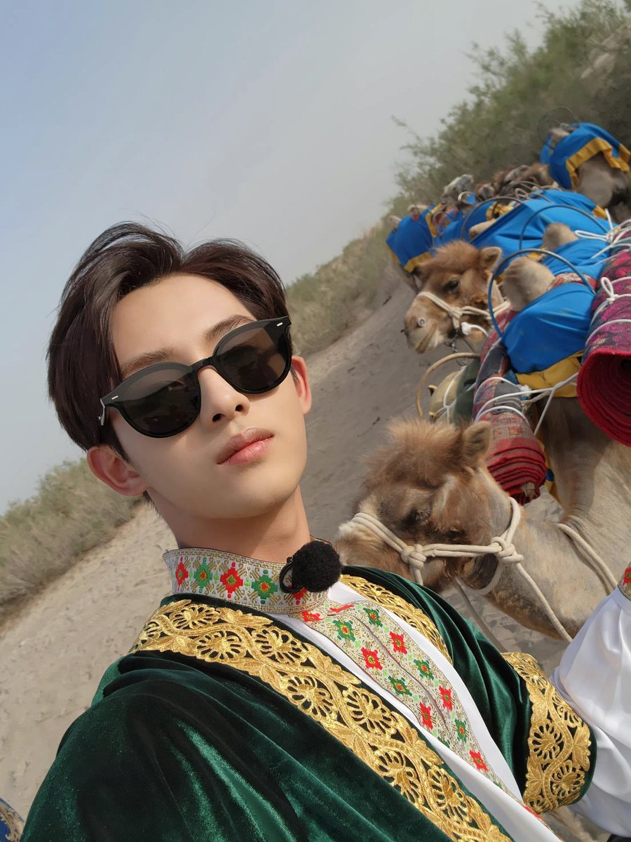 Let's WINWIN tweet media