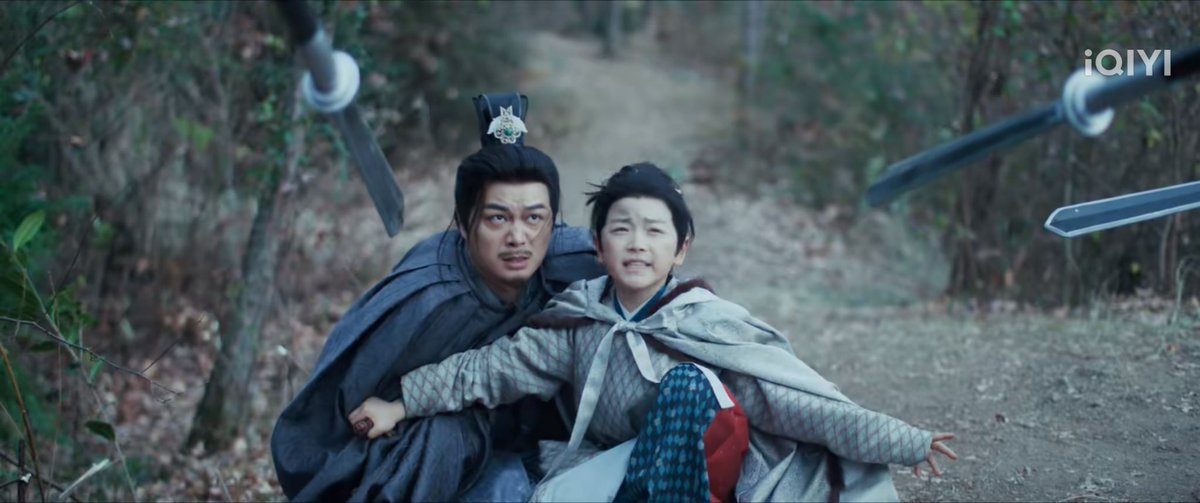 ดูสิ หลานเปนเด่กดีจัง ตัวจิ๋วเดียว เอาตัวบังลุงสวินเปนแล้ว