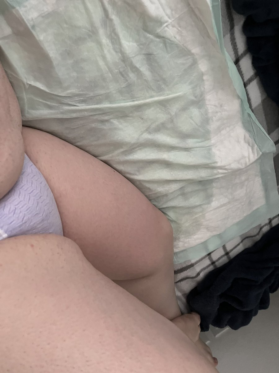 Lily Kitten tweet media