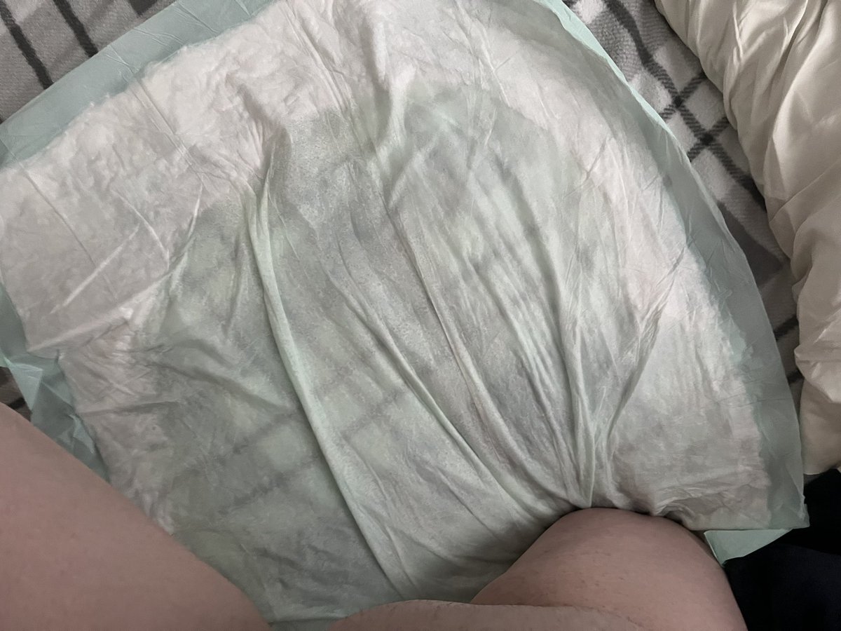 Lily Kitten tweet media