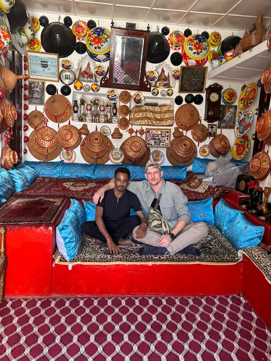 Exoticethiopian's tweet photo. Experience the incredible bond between humans and hyenas in Harar, Ethiopia. https://t.co/h6ipmmFbTm
#VisitHarar #HyenaMan #UnforgettableExperience #Colorfulmarket #colorfultraditionalattires #Colorfulhouses #UNESCOWorldHeritageSite #CityofPeace
@visiteth251 @Travitinerary https://t.co/tVBavJ00m0