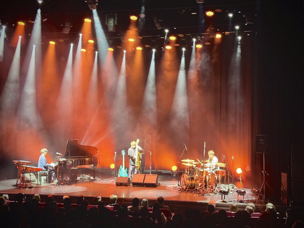 fox capture plan tweet media