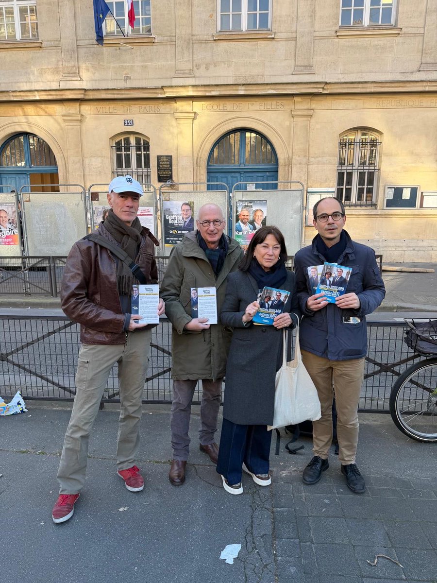 vincebm's tweet photo. Campagne de second tour sur le terrain pour convaincre les Parisiens de notre projet de la droite et du centre autour de @datirachida !
 
Dimanche 22 mars votons pour une ville:
✔️ propre
✔️ apaisée
✔️ gérée sainement

Un Paris pour tous les Parisiens ! https://t.co/xYCoskYdNP