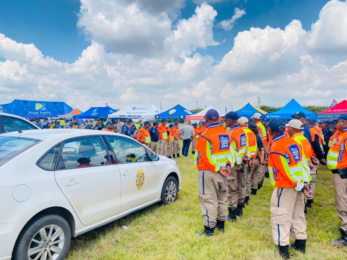 City_Ekurhuleni's tweet photo. As we approach the Easter holidays, we urge all motorists to:
โ๏ธ Obey traffic laws
โ๏ธ Avoid drinking and driving
โ๏ธ Ensure vehicles are roadworthy
Safe roads save lives. Letโs all play our part. ๐ฆ
#FixingTheFrontline
#CoEWorks
#EasterSafetyCampaign
#ArriveAlive https://t.co/WNmCVSGW28