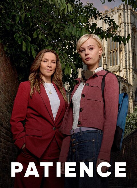 Пейшенс (2 сезон) — история о сотруднице полицейского архива Йорка с аутизмом, которая помогает расследовать преступления (по одному на серию). Второй сезон гораздо сильней первого, персонажи прописаны лучше, дела интереснее. Очень хорошая работа актёров, режиссёров. 7,3 из 10.