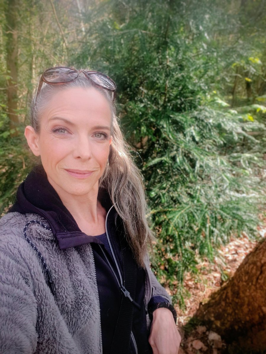 LadyGrace27's tweet image. Full of the joys of spring 🌼 

#FridayVibes #walkwithme #SpringFlowers #spring 
#NatureVibes