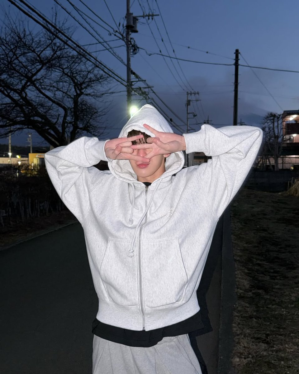 DEXXStation's tweet image. [𝗜𝗚 𝗨𝗣𝗗𝗔𝗧𝗘 | 20.03.2026]
♡ — james.spmk

皆さん こんにちは 🤙🏻

#JamesSu #JAMESSU_DEXX
#DEXXth 🌌🩵