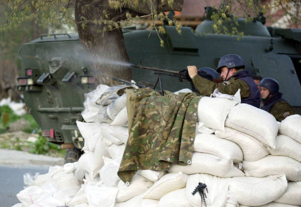 2001 Live tweet media