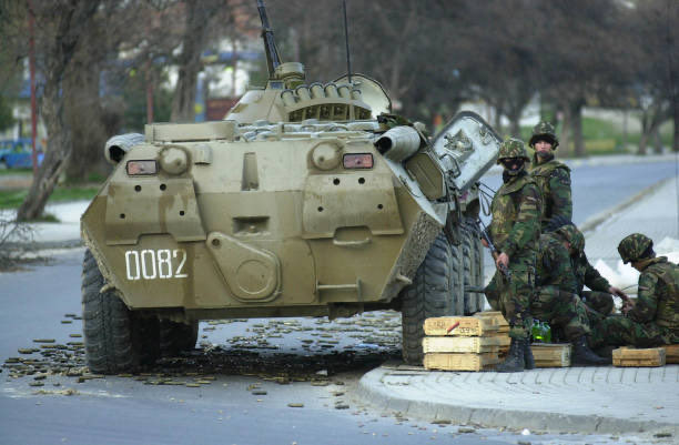 2001 Live tweet media