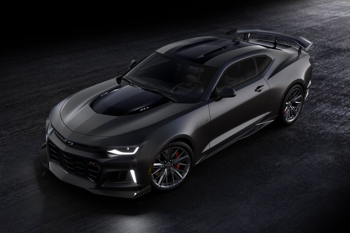316Glock's tweet image. Anyone a fan of American Muscle? One day I'll have this sweety, a black 2023 Chevy Camaro ZL1 1LE 6-Speed manual. #CamaroZL11LE #AmericanMuscleCars #Chevy