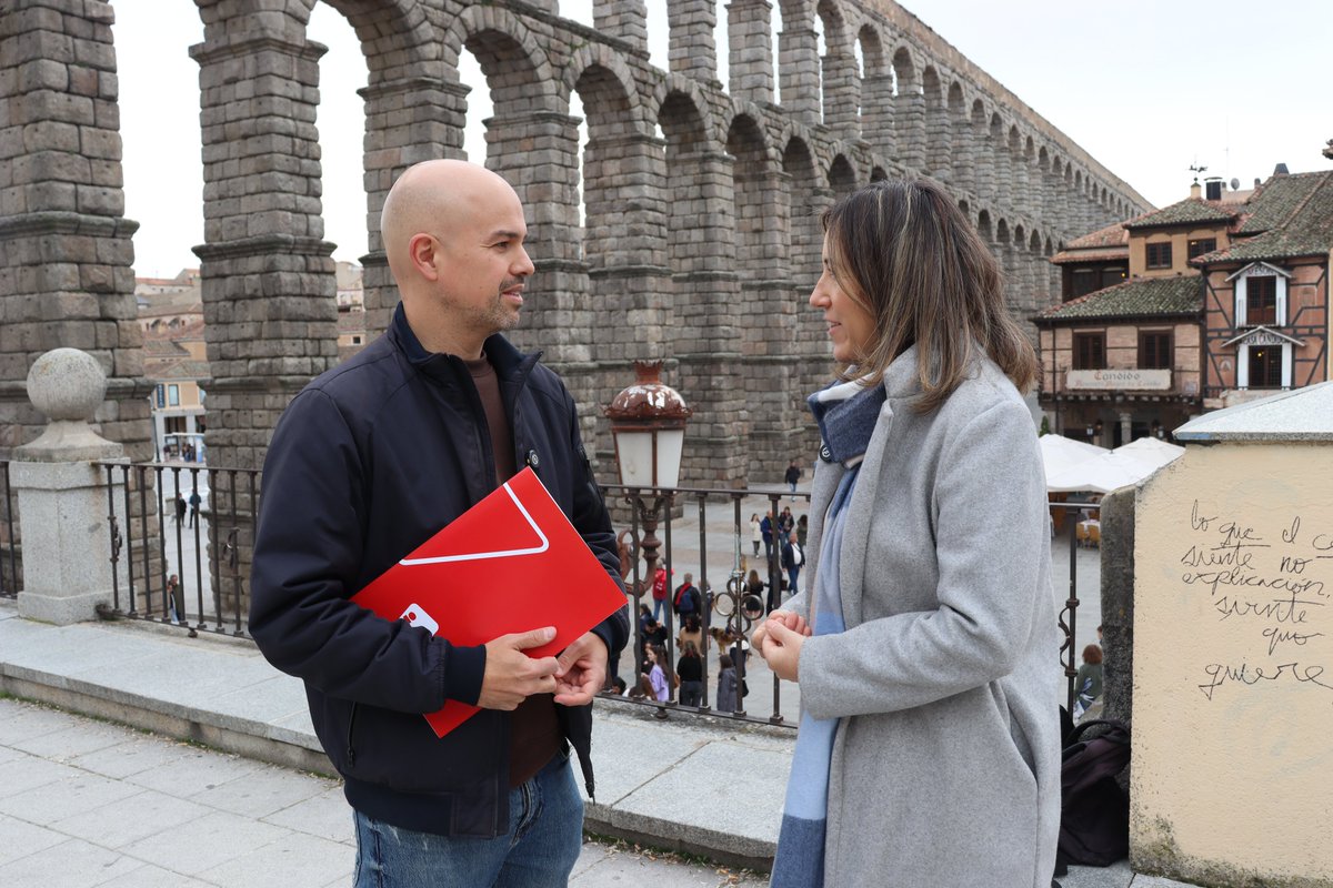 IU Segovia🔻 tweet media