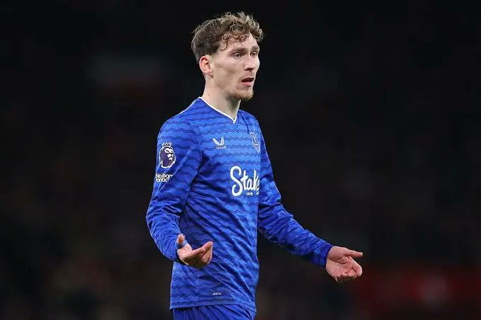 BOBBY. MUNK .Everton F.C.Patriot @RestoreBritain_ tweet media