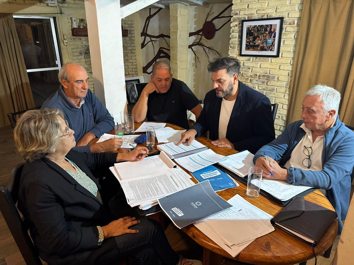 C.W.33 RADIO FLORIDA tweet media