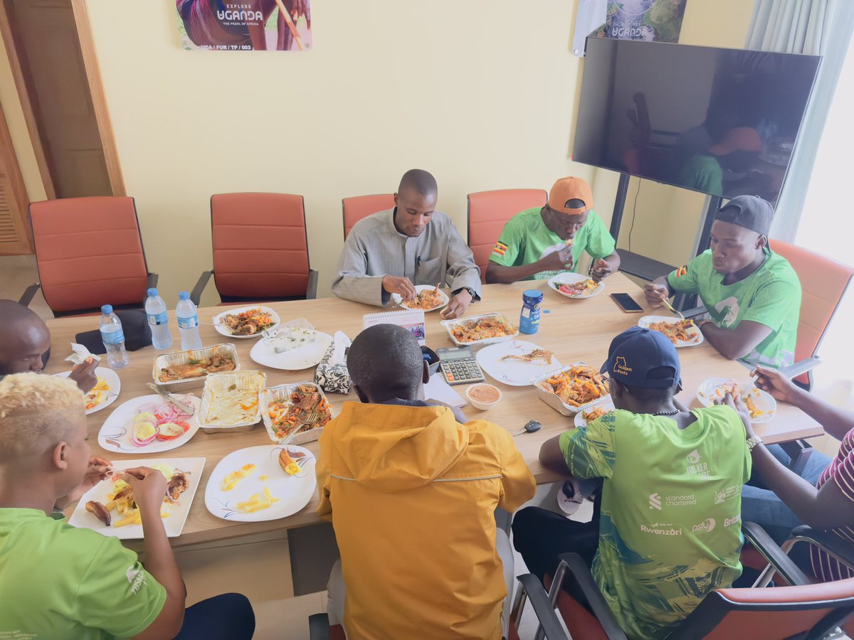 ᴛʀᴀᴠᴇʟ ꜱᴘᴇᴄɪᴀʟɪꜱᴛ 🇺🇬 tweet media