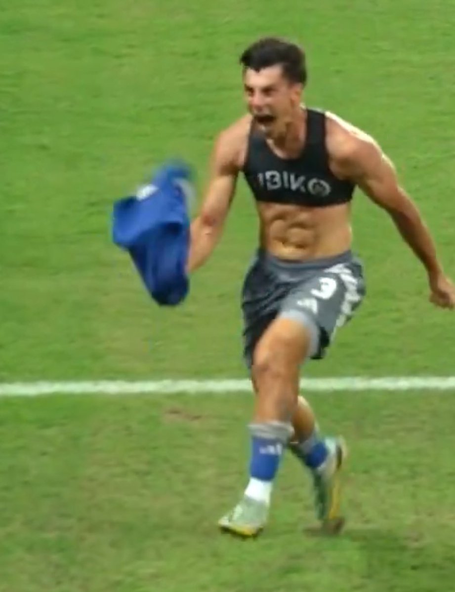 Johnny Wilmot tweet media