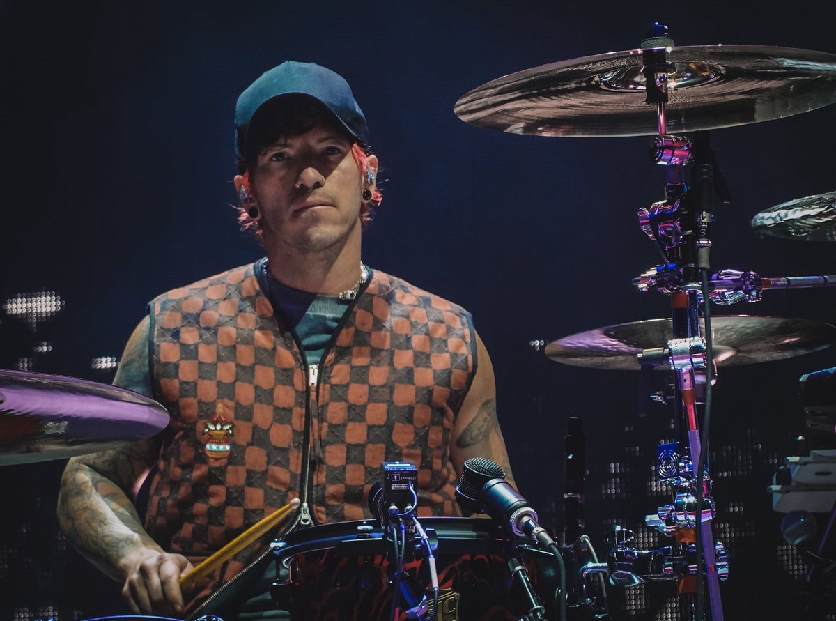 Mooooy Death Fan Club tweet media