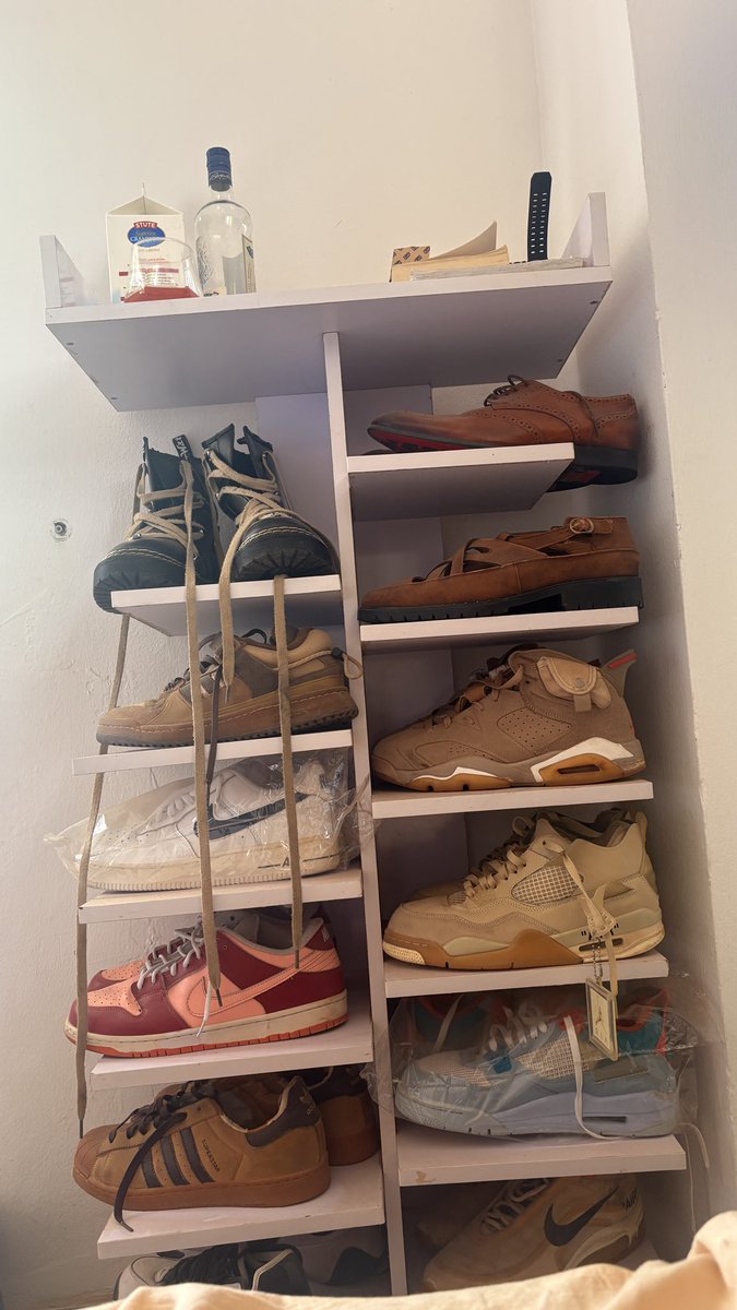 Last time I buy kicks nah 2 years ago, e get kicks wey I never wear since 3 years ago.