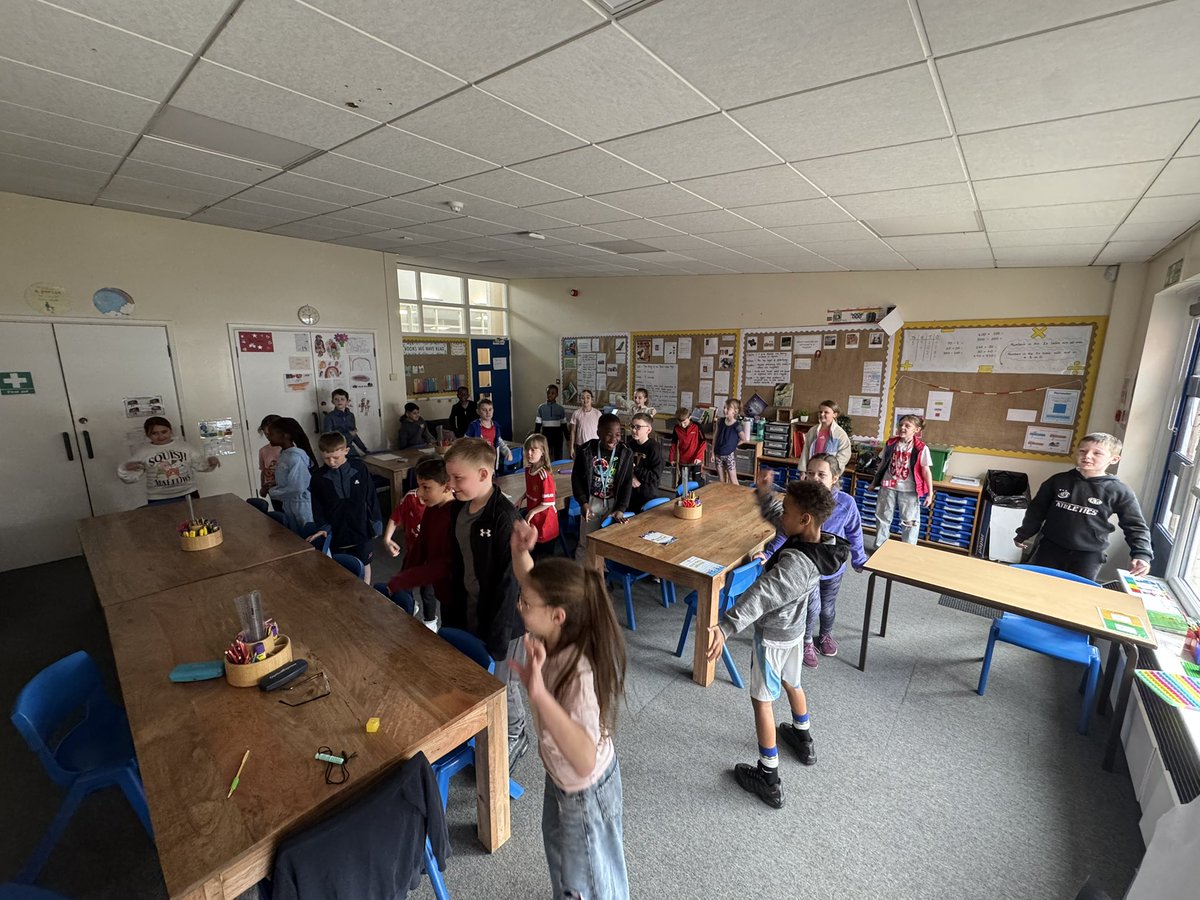 Miss Peaty tweet media