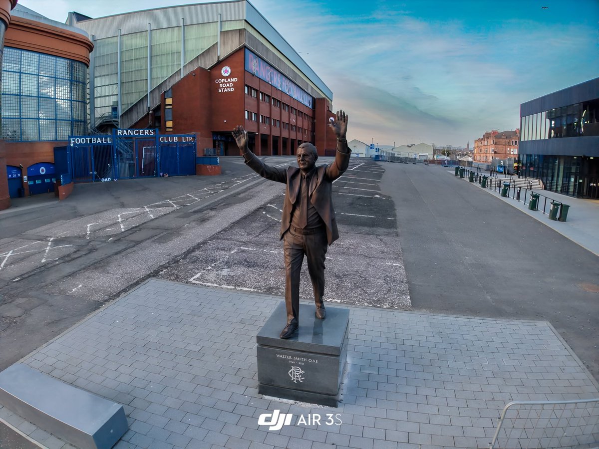 Oswalds Bar tweet media