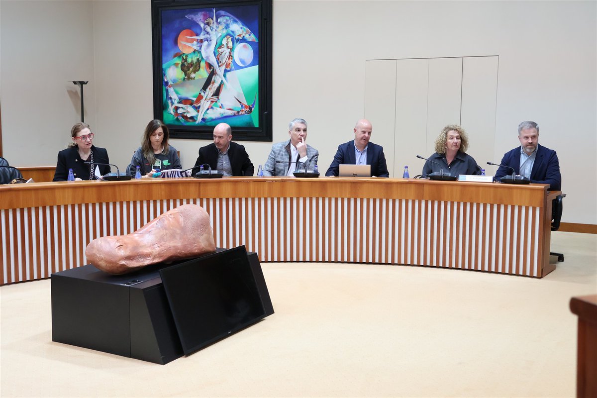 Parlamento Galicia tweet media