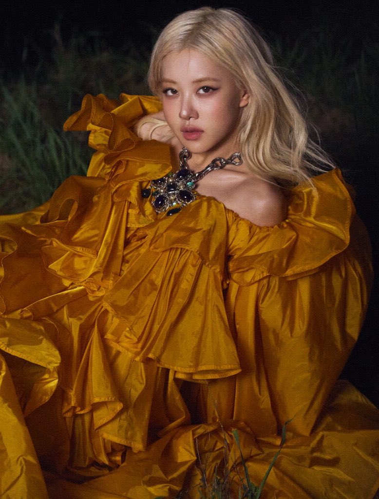 rosé pics tweet media